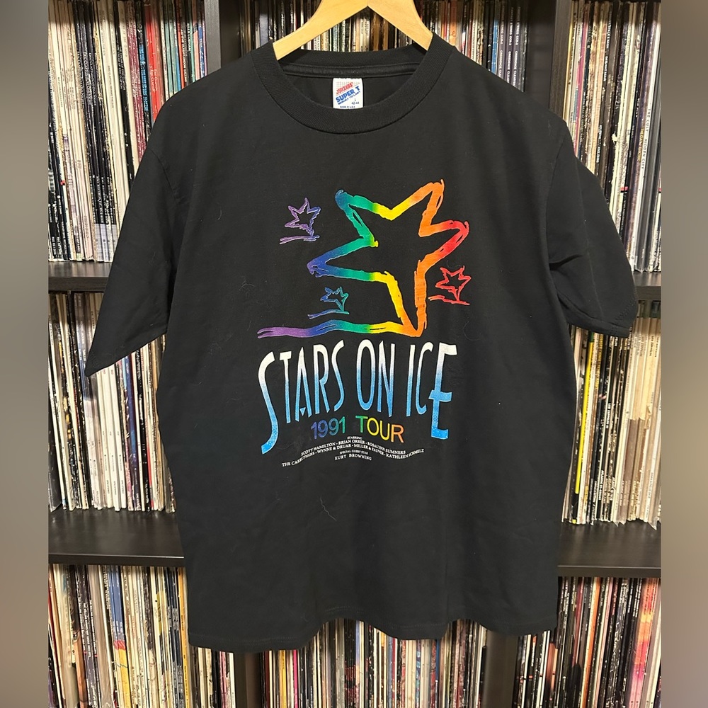 💲 2/$20 Vintage 1991 Stars On Ice T-Shirt